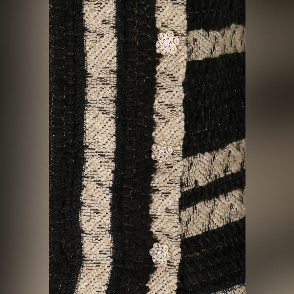 CHANEL Paris Moscou 09 black and Cream Striped tweed Knit Skirt Suit 36 - Picture 15 of 16